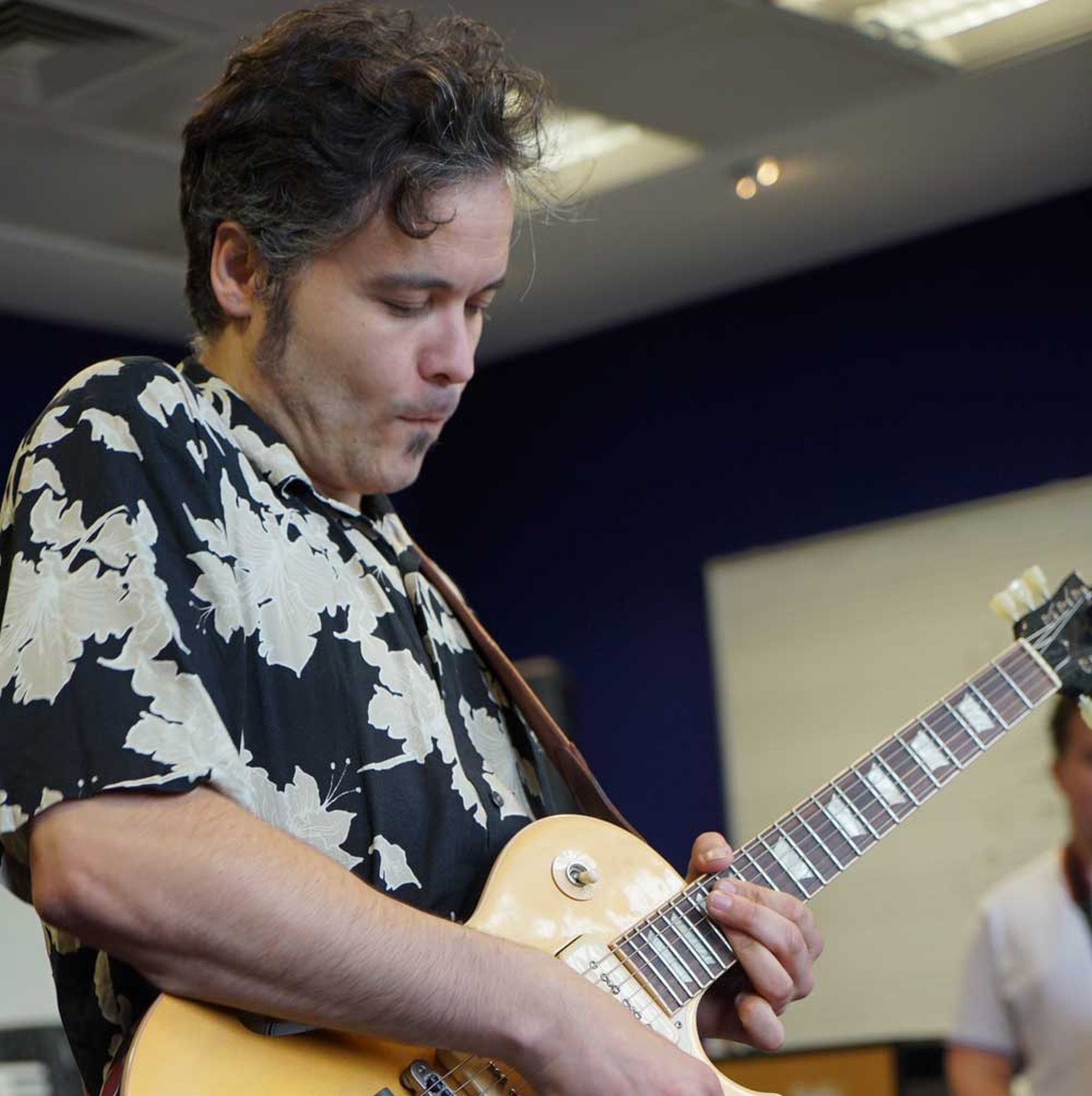LIPA students get to manage GRAMMY winning guitarist’s Spanish tour